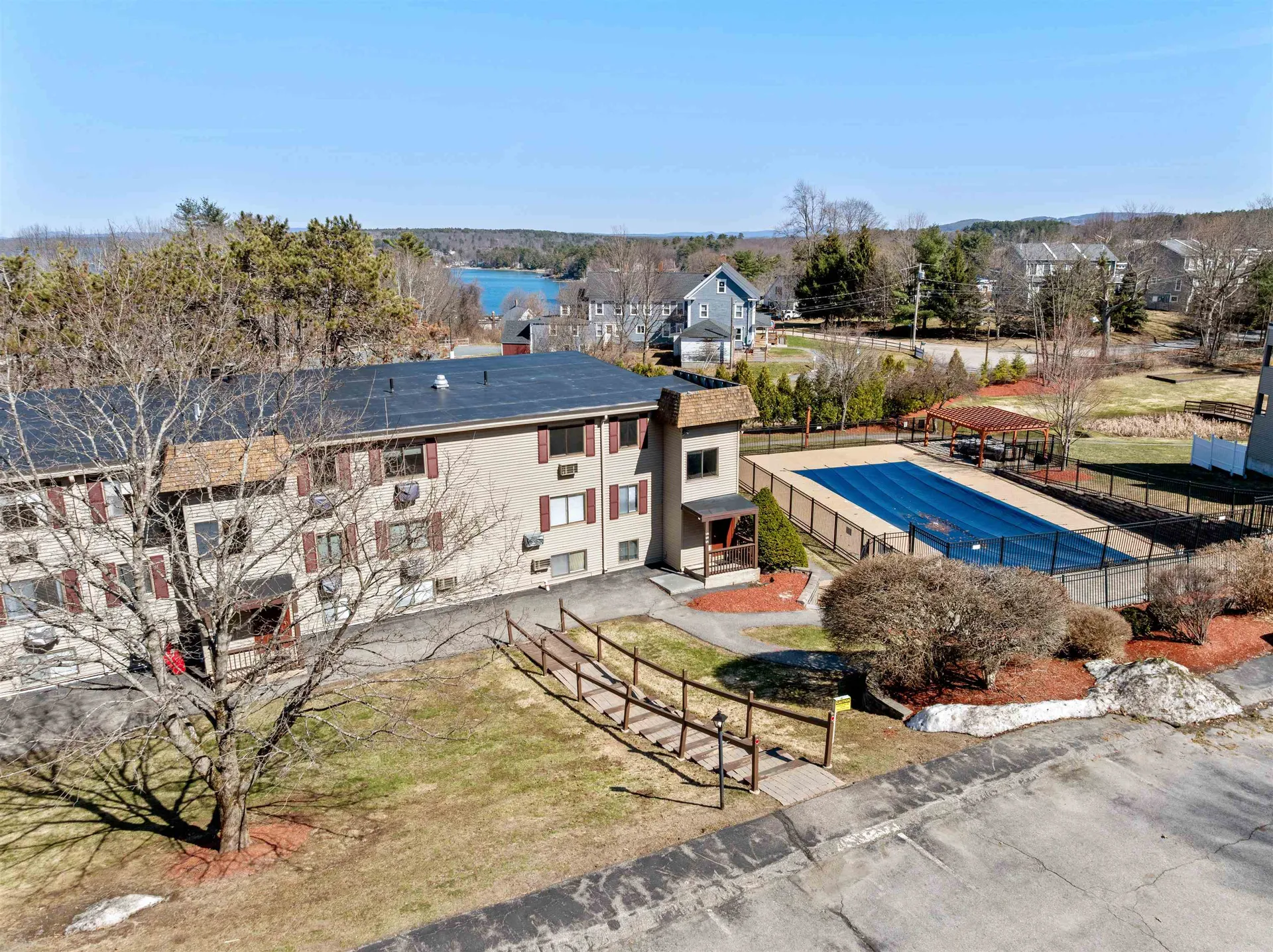 41 Treetop Circle Laconia NH 03246