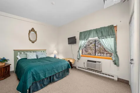 41 Treetop Circle Laconia NH 03246