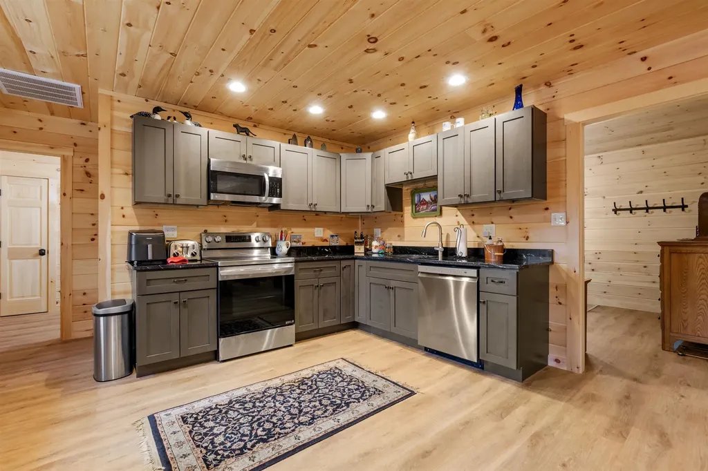 130 Poisson Drive Canaan VT 05903