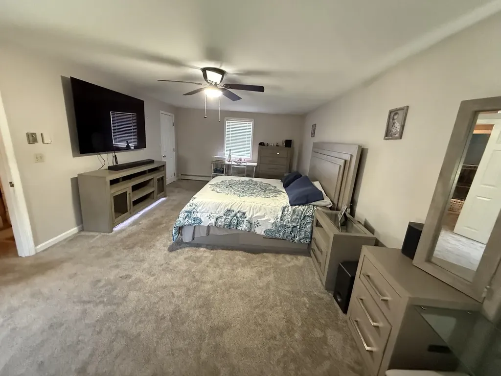 14 Garvin Road Derry NH 03038