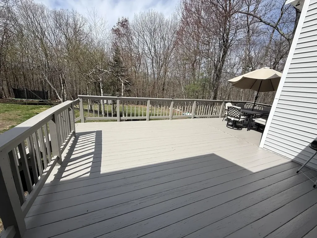 14 Garvin Road Derry NH 03038