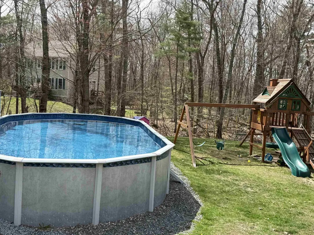 14 Garvin Road Derry NH 03038