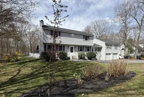 14 Garvin Road Derry NH 03038