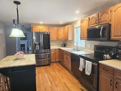 14 Garvin Road Derry NH 03038