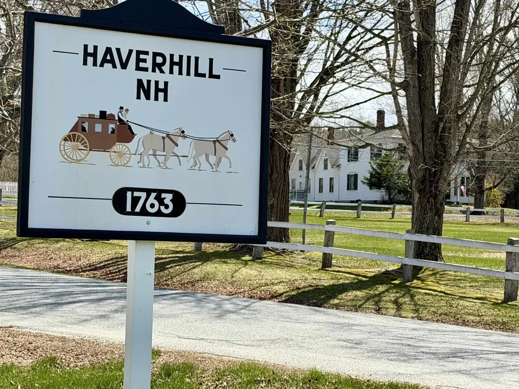 52 School Street Haverhill NH 03765