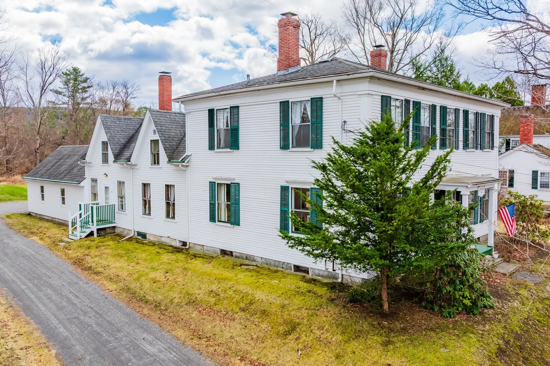 52 School Street Haverhill NH 03765
