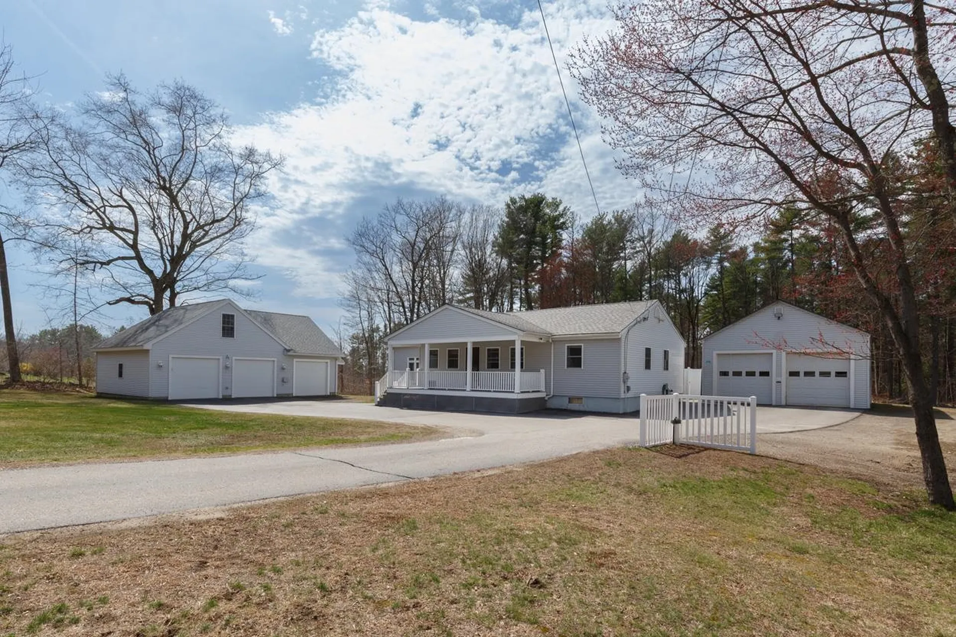 131 High Range Road Londonderry NH 03053