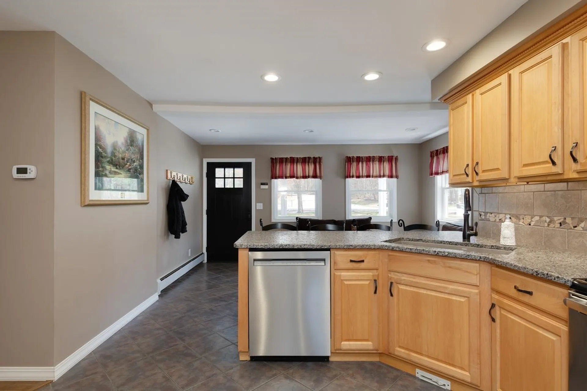 131 High Range Road Londonderry NH 03053