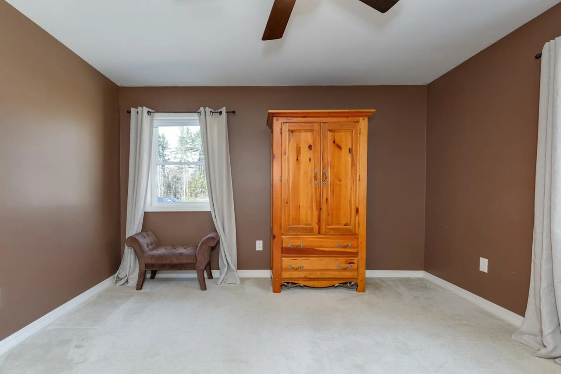 131 High Range Road Londonderry NH 03053