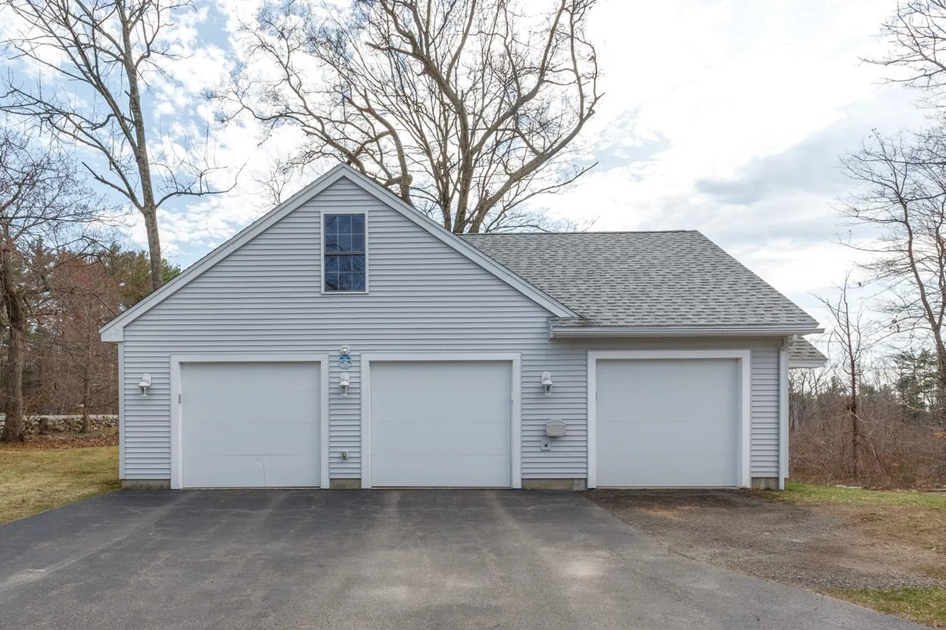 131 High Range Road Londonderry NH 03053