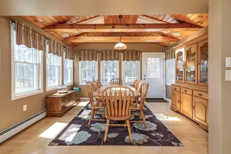 131 High Range Road Londonderry NH 03053