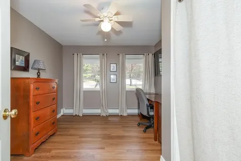 131 High Range Road Londonderry NH 03053