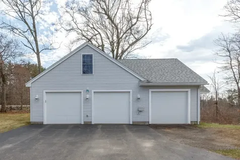 131 High Range Road Londonderry NH 03053