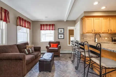 131 High Range Road Londonderry NH 03053