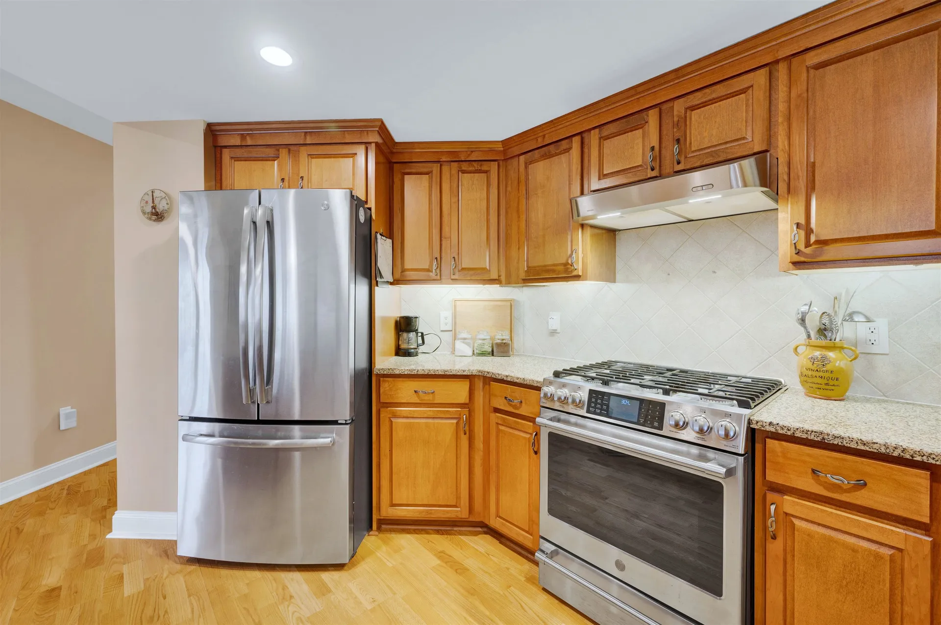 65 Hawthorne Drive Bedford NH 03110