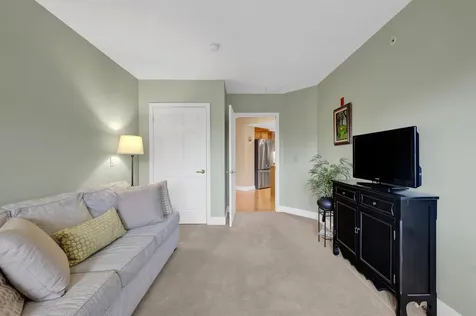 65 Hawthorne Drive Bedford NH 03110