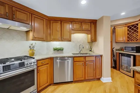 65 Hawthorne Drive Bedford NH 03110