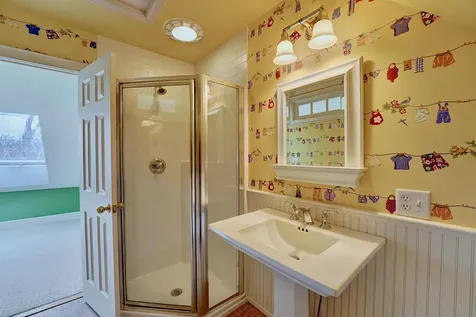 579 Sagamore Avenue Portsmouth NH 03801