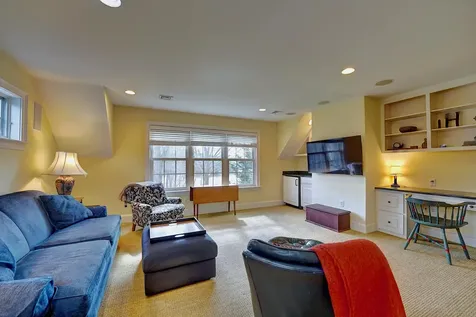579 Sagamore Avenue Portsmouth NH 03801