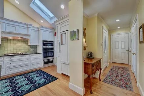 579 Sagamore Avenue Portsmouth NH 03801