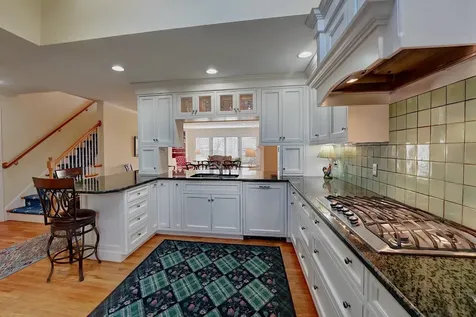 579 Sagamore Avenue Portsmouth NH 03801