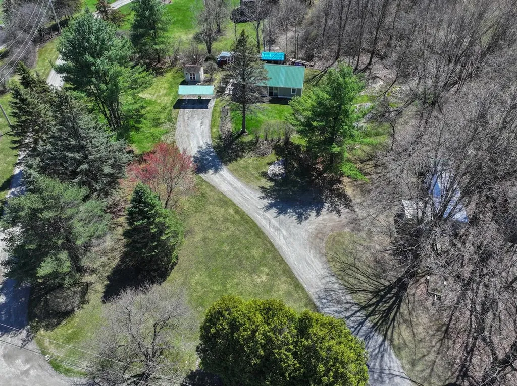 168 Place Road West Hinesburg VT 05461