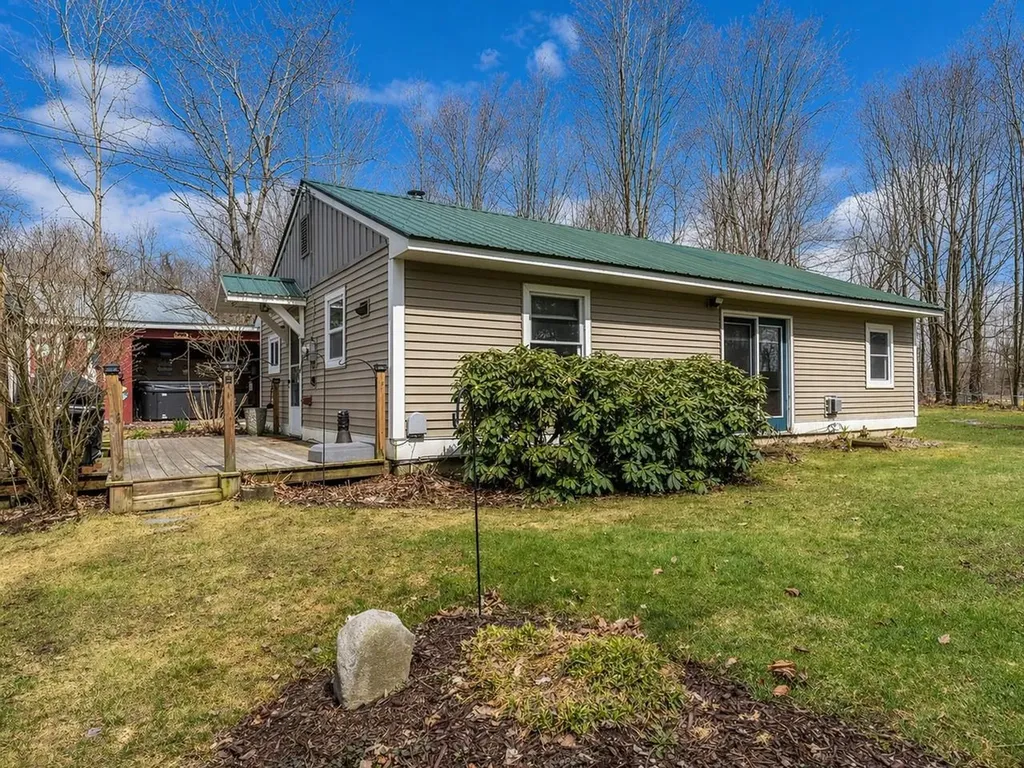 168 Place Road West Hinesburg VT 05461