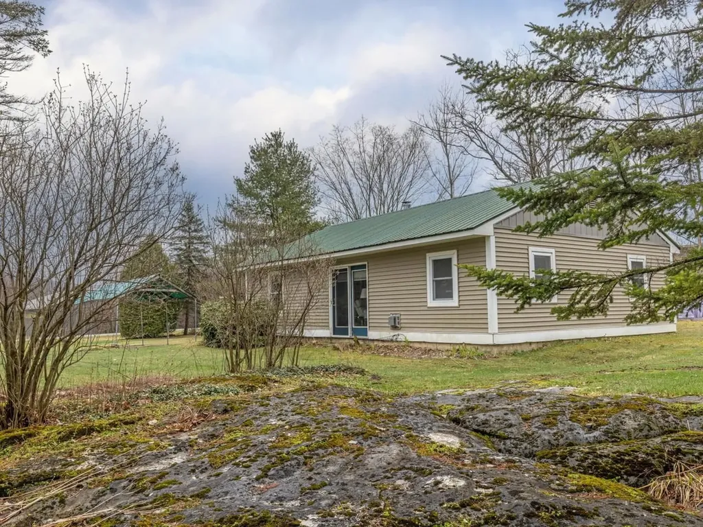 168 Place Road West Hinesburg VT 05461