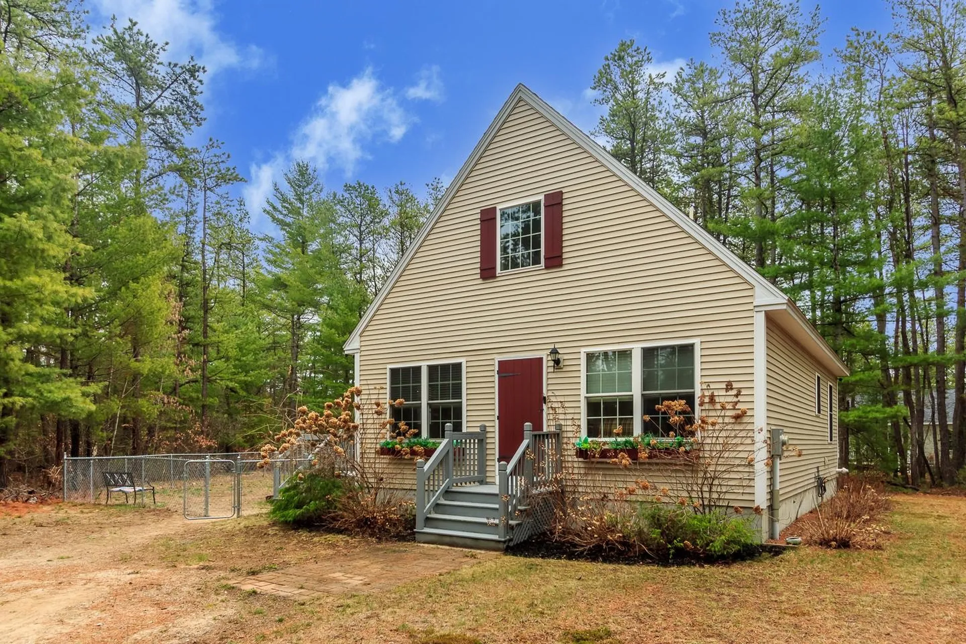 Tamworth NH, 439 Silver Pine Lane