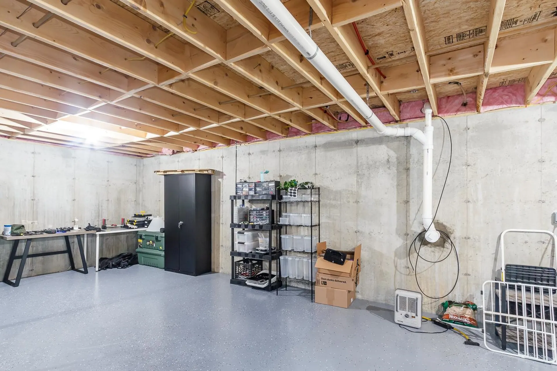 439 Silver Pine Lane Tamworth NH 03886