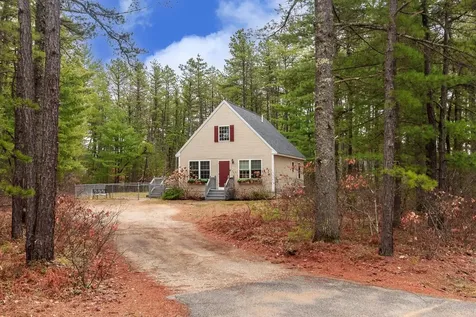 439 Silver Pine Lane Tamworth NH 03886