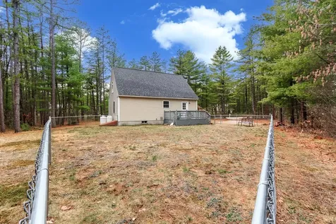 439 Silver Pine Lane Tamworth NH 03886