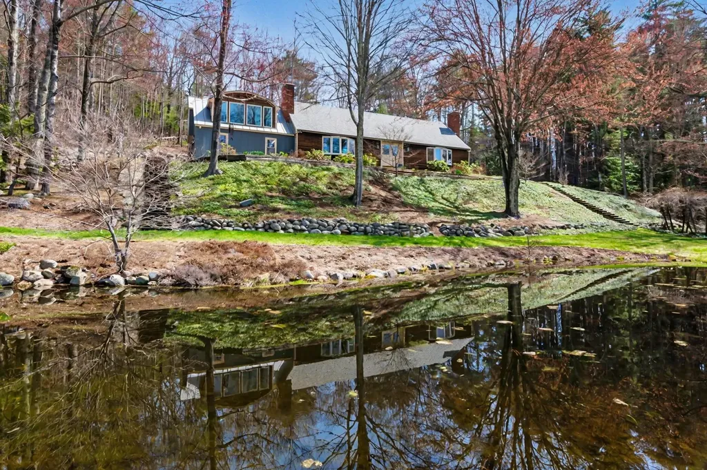 19 Highland Drive Amherst NH 03031