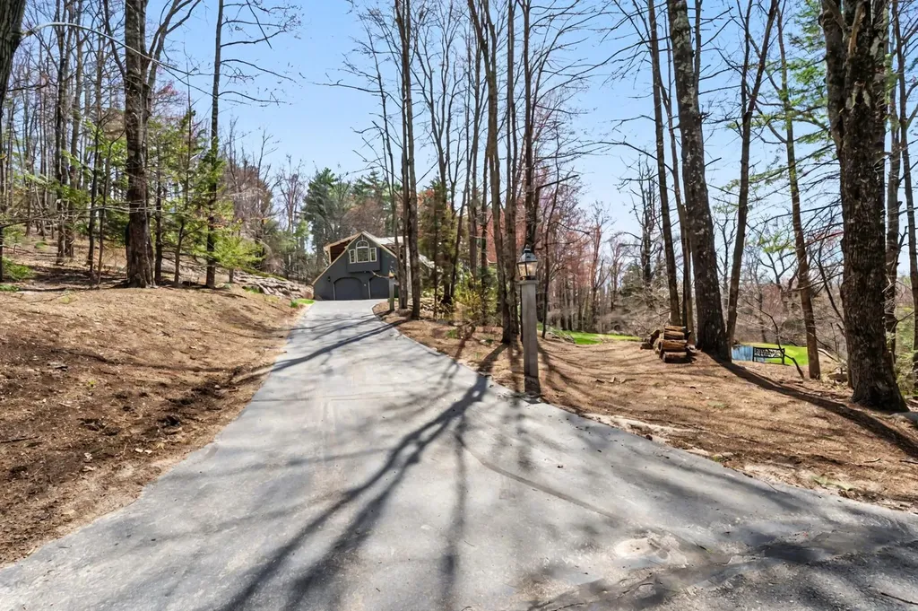 19 Highland Drive Amherst NH 03031