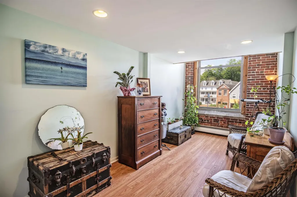 125 Main Street Newmarket NH 03857