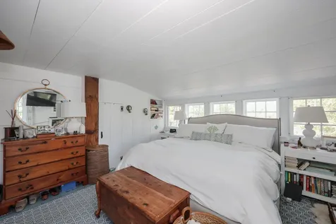 89 Old Henniker Road Hopkinton NH 03229