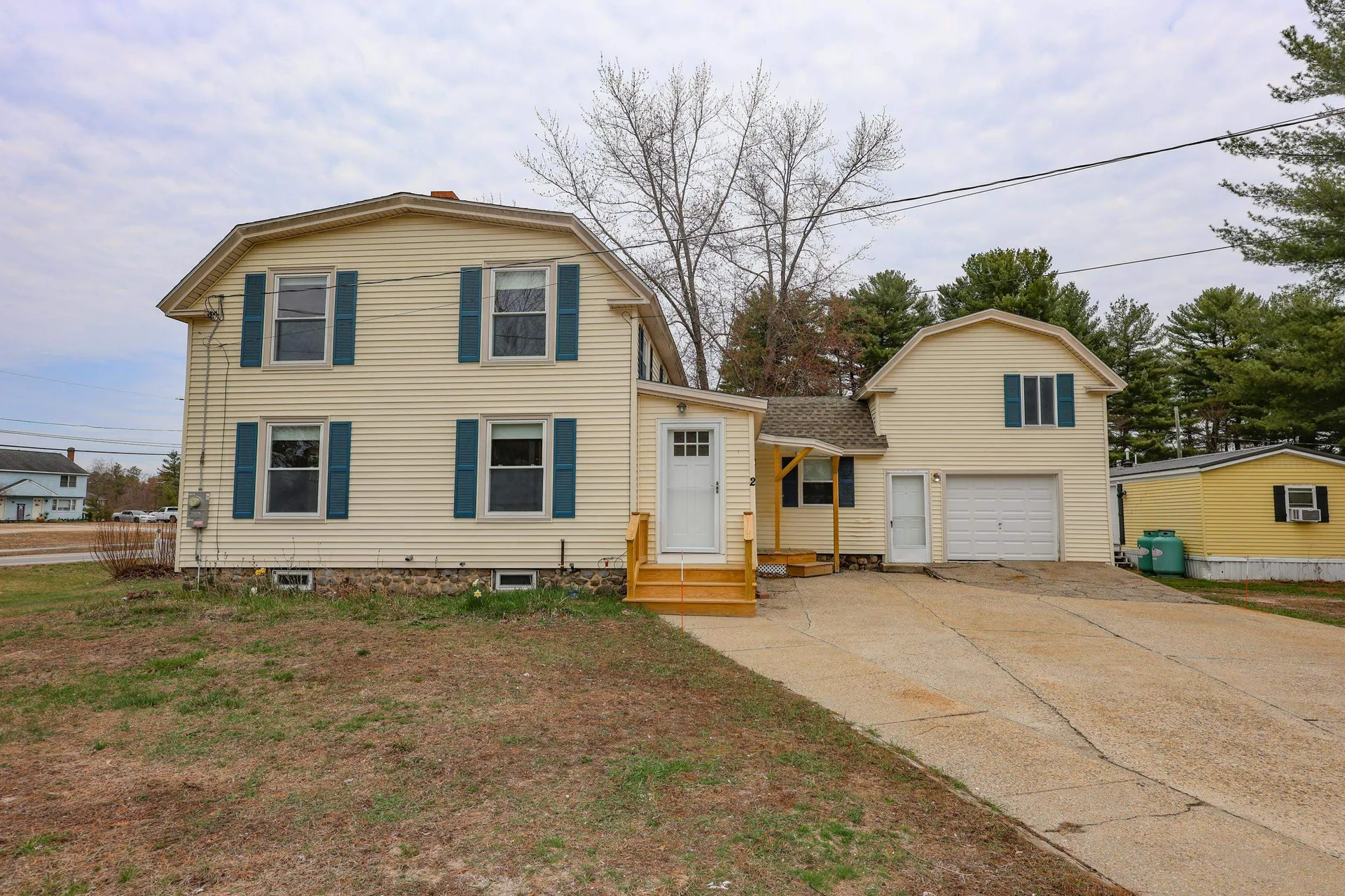 2 Gamache Road Derry NH 03038