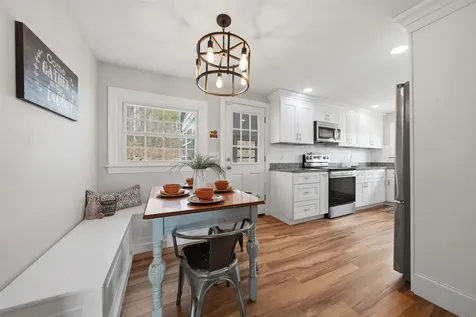 209 Hooksett Road Auburn NH 03032
