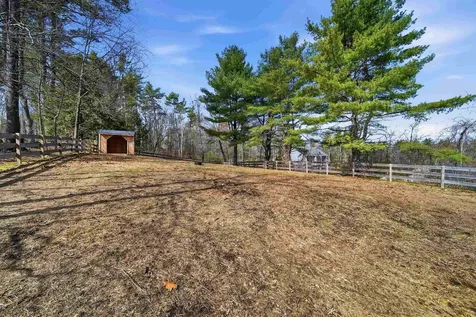 209 Hooksett Road Auburn NH 03032
