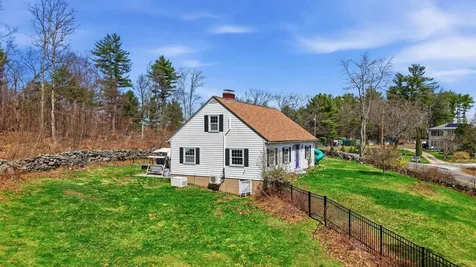 209 Hooksett Road Auburn NH 03032