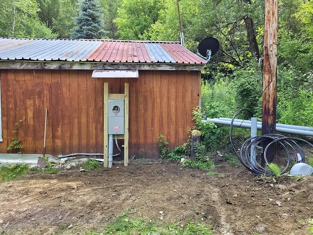 1526 Old River Road Hartford VT 05001
