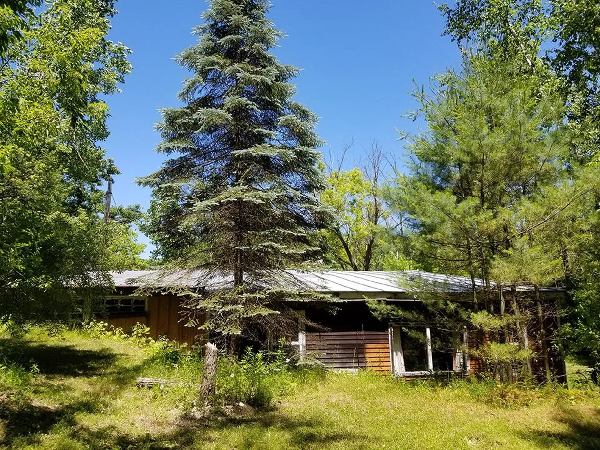 1526 Old River Road Hartford VT 05001