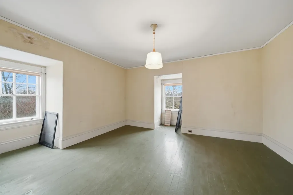 117 New Boston Road Bedford NH 03110