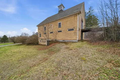 117 New Boston Road Bedford NH 03110