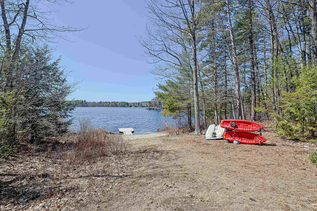 5 Maggie Lane New Durham NH 03855
