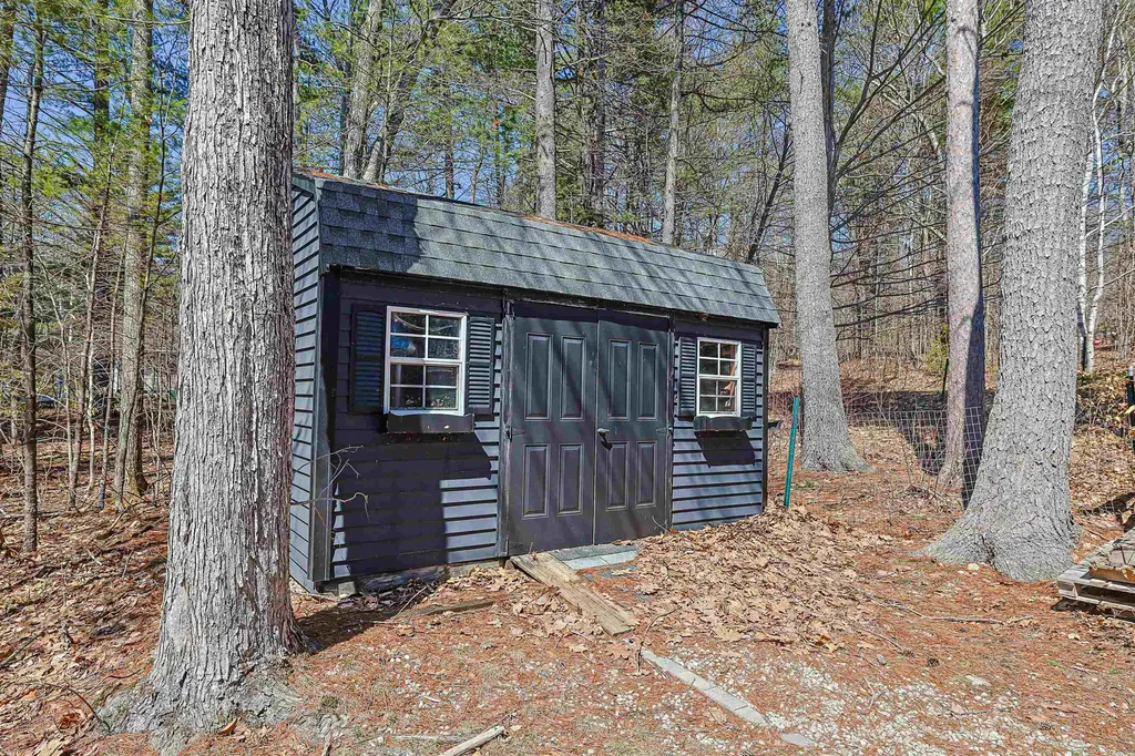 5 Maggie Lane New Durham NH 03855