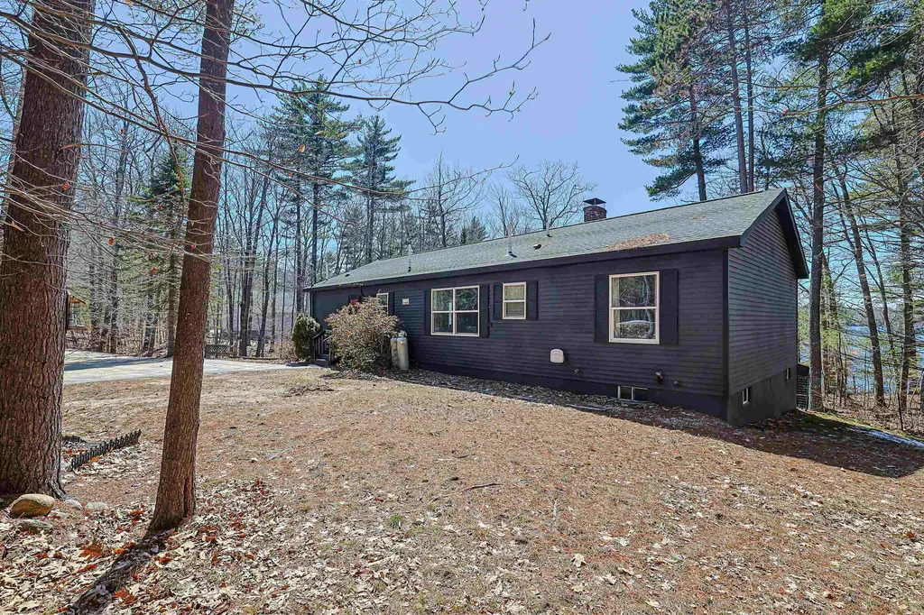 5 Maggie Lane New Durham NH 03855
