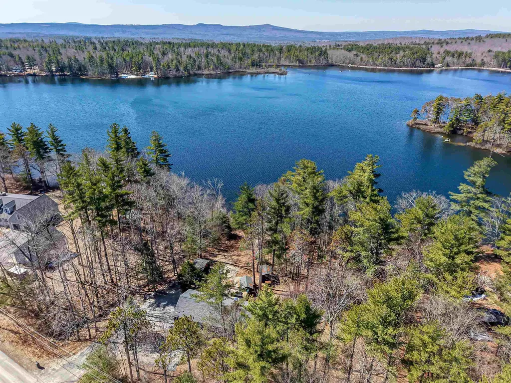 5 Maggie Lane New Durham NH 03855