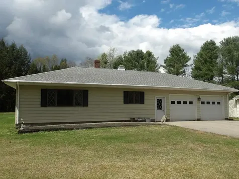 81 Hill Street Lyndon VT 05851