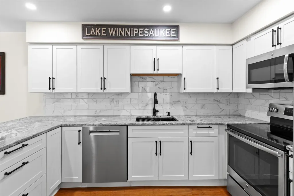 23 Starboard Way Laconia NH 03246